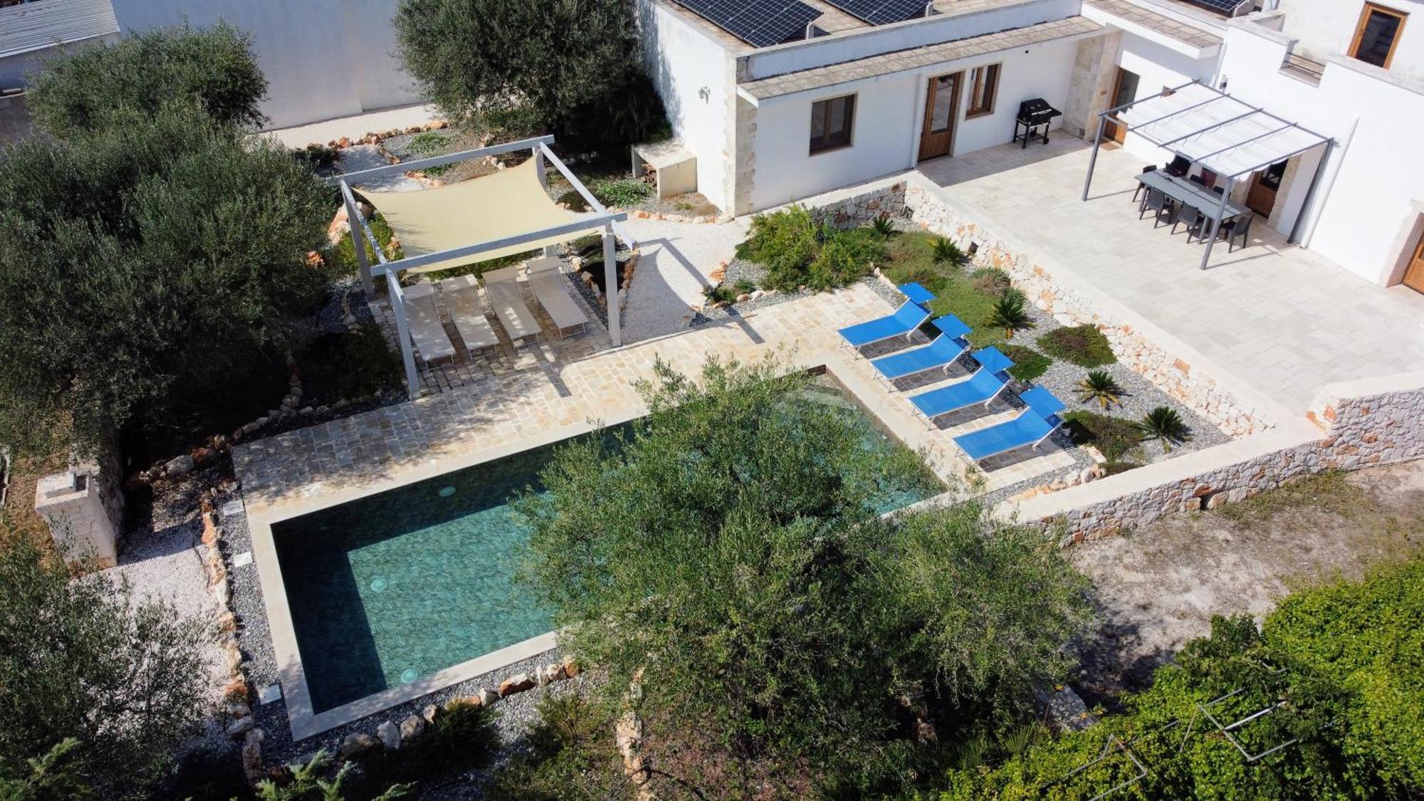 With Trullo And Pool, Vakantiehuis Alberobello