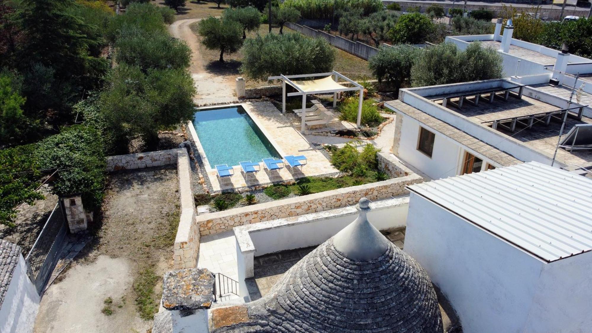 Vakantiehuis With Trullo And Pool, Alberobello